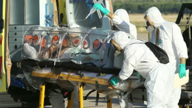 انتقال کشیش مبتلا به ابولا به اسپانیا