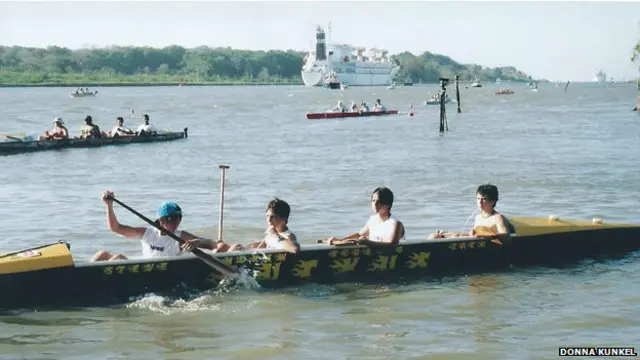 La carrera de cayucos.