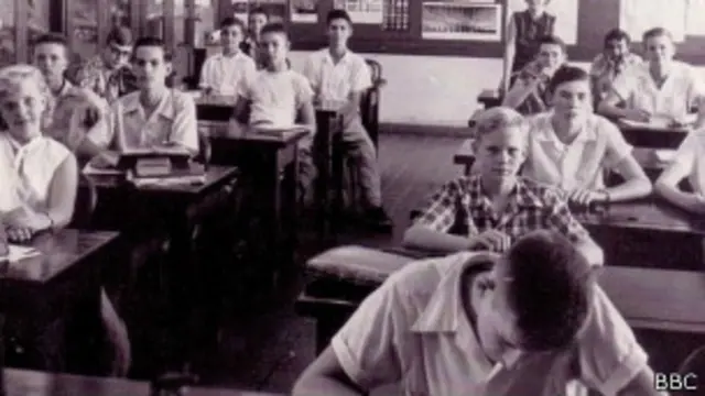 Estudiantes de la escuela secundaria Cristobal.