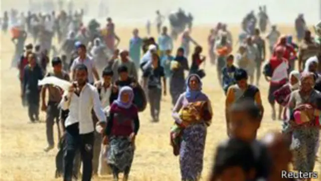 امدادرسانان می‌گویند برخی از ایزدی‌ها توانسته‌اند خودشان را به سوریه برسانند و آن‌جا کمک بگیرند