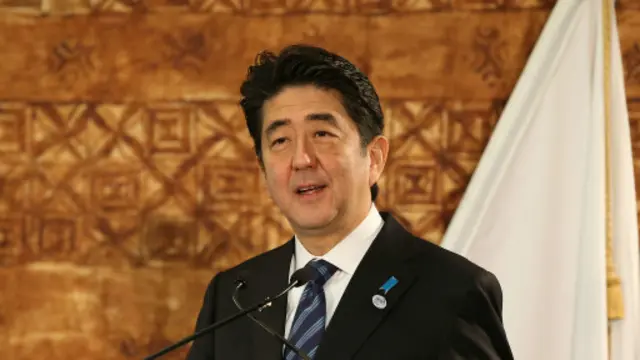 Thủ tướng Nhật Shinzo Abe nói không chấp nhận Nga tập trận gần đảo tranh chấp