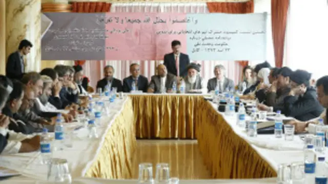 گفت‌وگو بین دو تیم انتخاباتی برای تعیین ساختار دولت وحدت ملی دیروز آغاز شد