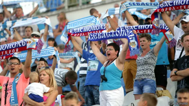 Болельщики клуба СКЧФ из Севастополя