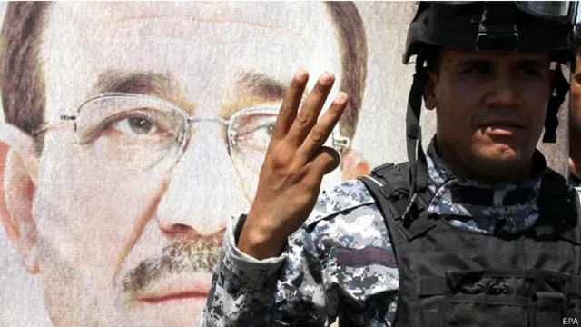 يتشبث المالكي بالحكم لفترة ثالثة