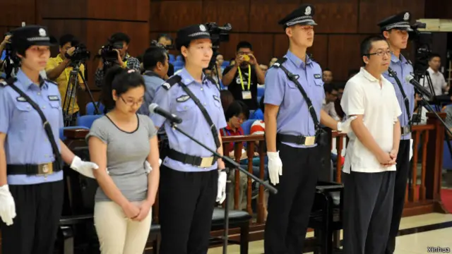 朝阳法院星期四（8月14日）上午公开审理被中国媒体称为“郭美美事件”幕后推手的杨秀宇（网名“立二拆四”）、卢梅涉嫌非法经营案。