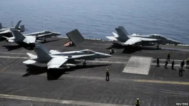 تستمر عمليات إسقاط المساعدات الإنسانية جوا للمحاصرين في جبل سنجار