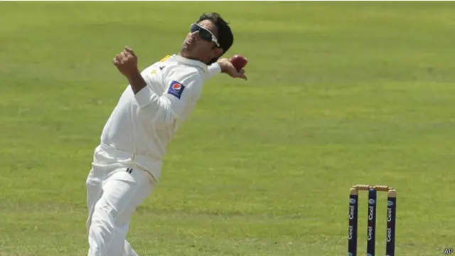 سعید اجمل نے اپنا آخری ٹیسٹ میچ کھیلنے والے مہیلا جے وردھنے کو پویلین کا راستہ دکھایا۔