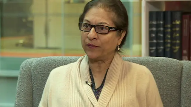 اب تو ہم یہ مسکرا کر کہتے ہیں کہ فوجی عدالتیں بھی آئینی ہوگئی ہیں: عاصمہ جہانگیر