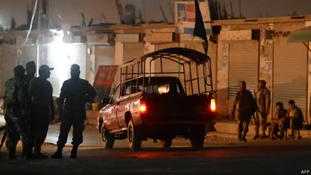 پولیس کے مطابق دونوں واقعات کا محرک فرقہ وارانہ ہو سکتا ہے