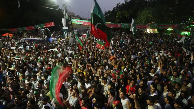 पाकिस्तान में प्रदर्शनकारी