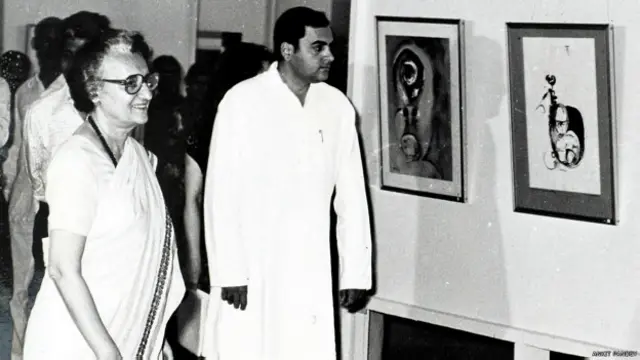 Hai mẹ con bà Indira và Rajiv Gandhi