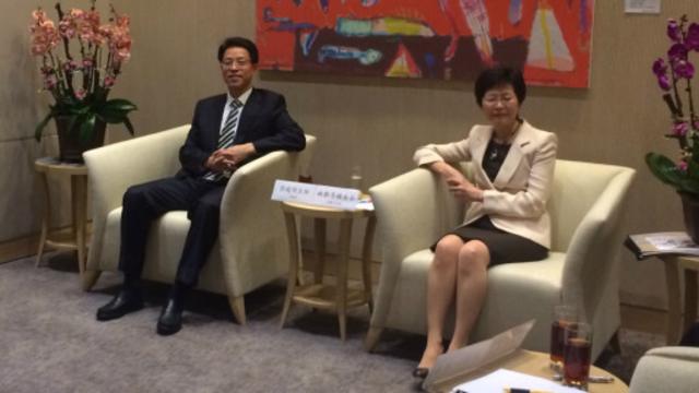 香港中聯辦主任張曉明8月15日下午與民主黨立法會議員會面