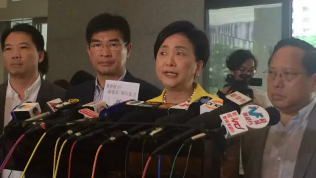 劉慧卿強調，民主黨不會接受中央「蒙混過關」，因為普選是中央作出的承諾。