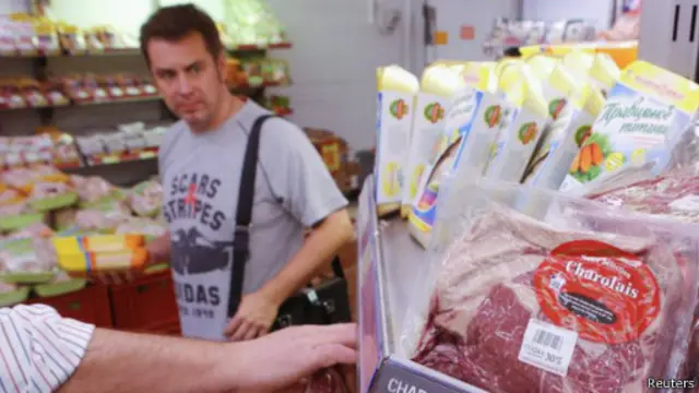 على مدى سنوات طويلة تباع العديد من منتجات الأغذية الأوروبية في المتاجر الروسية