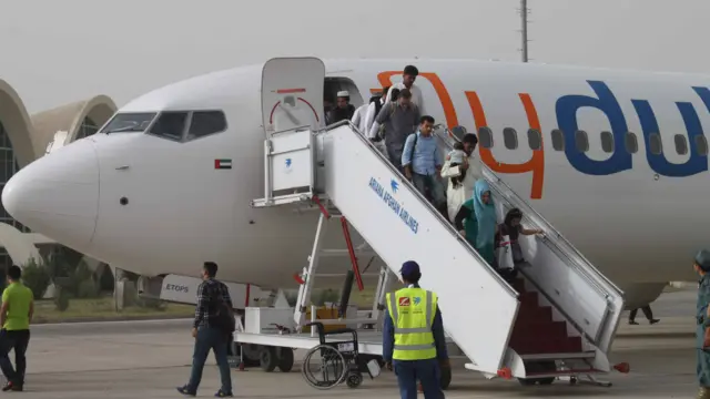 فرودگاه قندهار می‌تواند هر هفته بیش از ۲۵ تُن میوه تازه را به بازارهای بین‌المللی از جمله دبی انتقال دهد. 