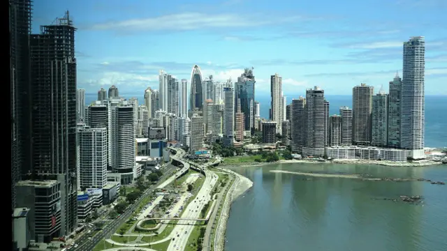 巴拿馬運河擴建工程與遊資的持續湧入,也讓建築業成為投資的唯一出路。