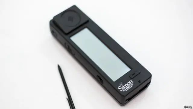 آئی بی ایم کے سائمن کو آج کے سمارٹ فون کا پیش رو کہا جاتا ہے