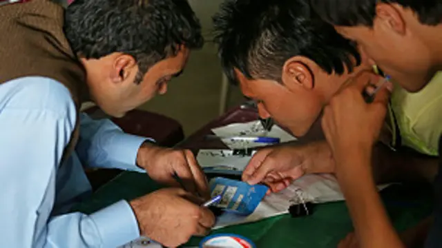 بررسی آرای انتخابات افغانستان هنوز ادامه دارد