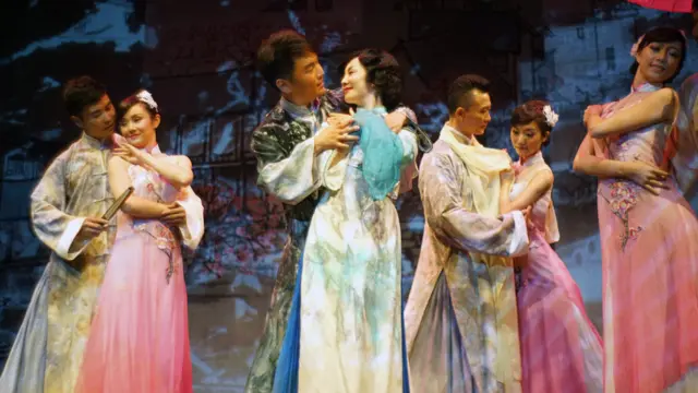 「倫敦書展」的負責人托馬斯(Jacks Thomas)認同對過雲樓書籍的整理保護，並說：「書籍是很多對話的開始，展現了我們各自的文化，並開啟走入他人世界、思想和經歷的窗戶。」