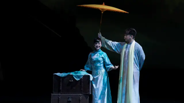 該劇將在愛丁堡首演後，回到中國演出，並將於明年在中國巡演。 