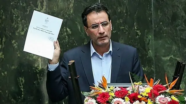 رضا فرجی دانا وزیر پیشین علوم به دلیل پیگیری پرونده بورسیه های غیرقانونی از سوی مجلس استیضاح شد