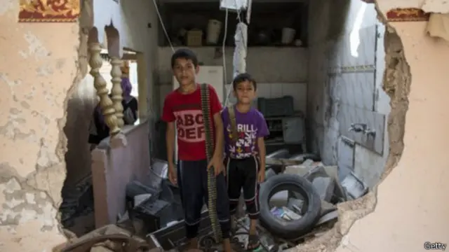 غالبا ما تجد أطفال غزة مفعمون بالحيوية