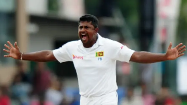 رنگانا ہیرتھ آتے ہی حسب معمول پاکستانی بیٹسمینوں کے اعصاب پر سوار ہوگئے۔