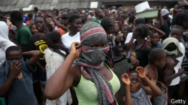 Las autoridades temen que el virus se propague por los saqueos.