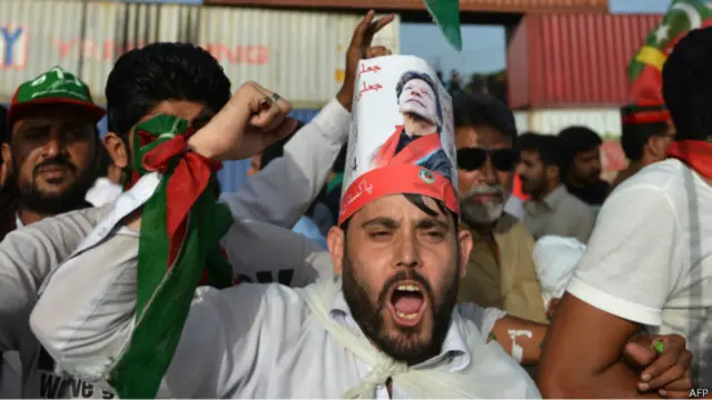 عمران خان نے اپنے کارکنان کو دو دن تک ریڈ زون میں داخل نہ ہونے کی بارہا ہدایت کی