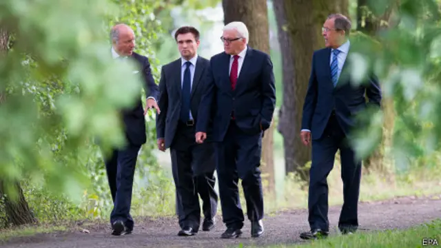 وزرای خارجه اوکراین، فرانسه، روسیه و آلمان در برلین دور هم جمع شدند
