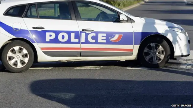 ඩොලර් ලක්ෂ තුනකට වඩා වැඩි මුදල් ප්රමාණයක් පැහැරගෙන ගොස් ඇති බව ප්රංශ පොලීසිය පවසයි