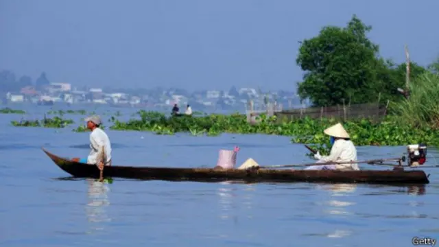 Vùng miền Tây Nam Bộ gồm hơn 10 tỉnh với hàng chục triệu dân
