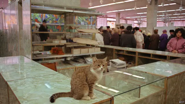 Московский продуктовый магазин, 1992 год