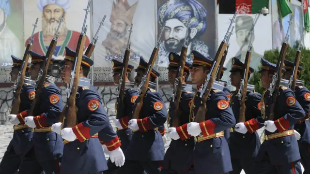 نن د سه شنبې ورځ د ١٣٩۳ لمريز کال د زمري ٢٨ (د اګست ۱۹ مه) نېټه ده چې د افغانستان د خپلواکۍ له جشن سره سمون خوري. له نن څخه ۹۵ کاله مخکې بریتانوي امپراتورۍ د يوۀ تړون په پايله کې د افغانستان خپلواکي په رسميت وپېژنده.