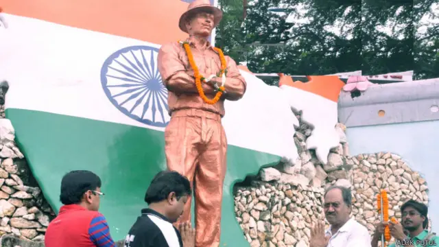 रायपुर के भगत सिंह चौक पर भगत सिंह प्रतिमा