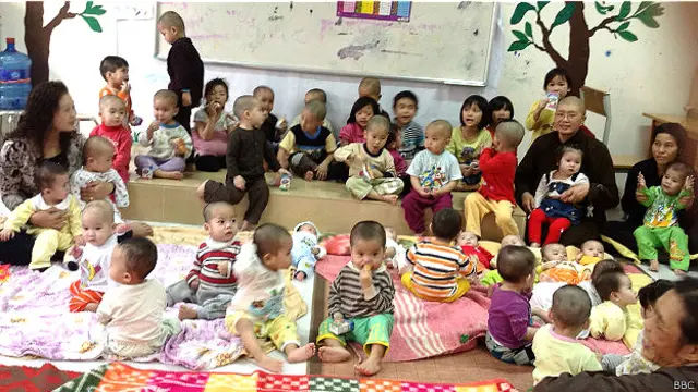 Sư Thầy Thích Đàm Lan nói bé Tâm Anh 'khỏe mạnh bình thường'
