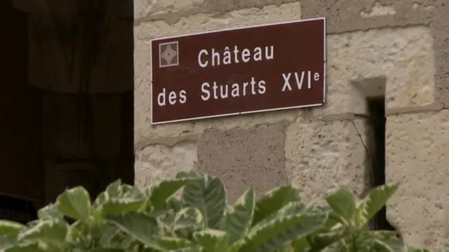  Стюарти були присутні в Обіньї з 1422 р.