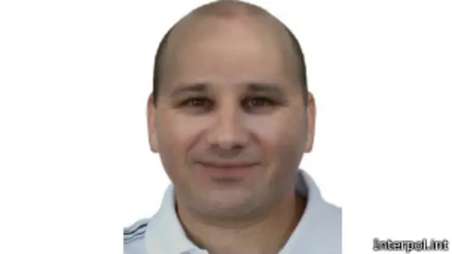 Ромас Замольскис был объявлен в международный розыск в 2001 году.