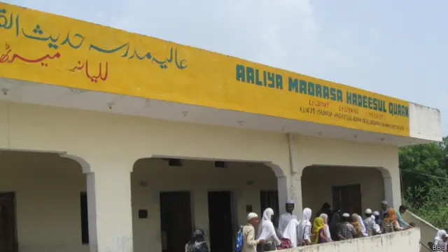 मदरसा, जहाँ हिंदू बच्चे पढ़ते हैं