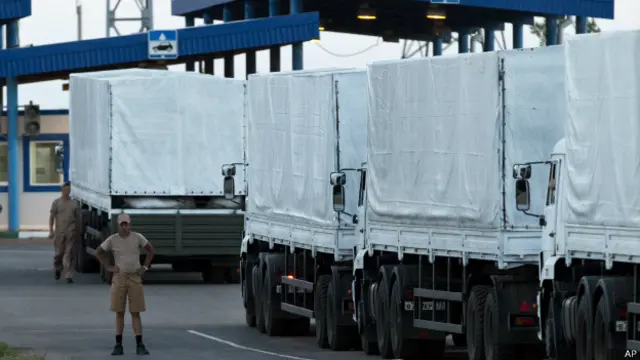 российские грузовики на таможне