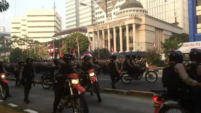 Mengapa putusan MK yang "menghalalkan" pilkada dengan calon tunggal dianggap tidak komprehensif?