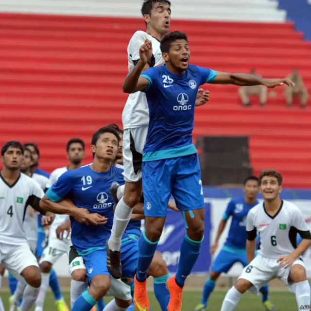 یہ میچ دونوں ممالک کے درمیان دوستانہ سیریز کا حصہ ہیں جو نو سال میں پہلی مرتبہ کھیلی جا رہی ہے۔