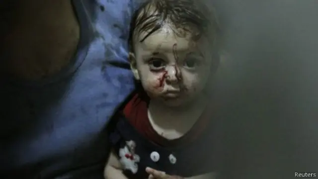 وتتعرض الغوطة الشرقية لمعظم هجمات القصف التي تشنها القوات الحكومية