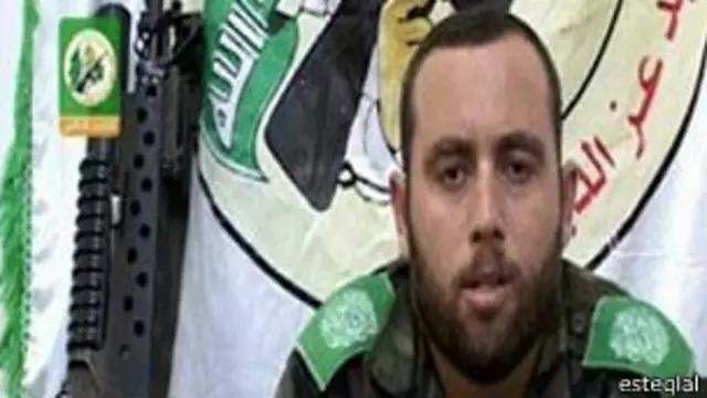 رائد العطار از فرماندهان ارشد تیپ‌های عزالدین قسام محسوب می‌شد