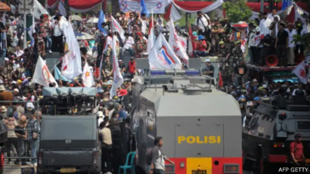 Sekitar 21.000 personel kepolisian berjaga di ibu kota Jakarta.
