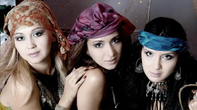 Rus yoshlarning guruh jinsiy aloqa