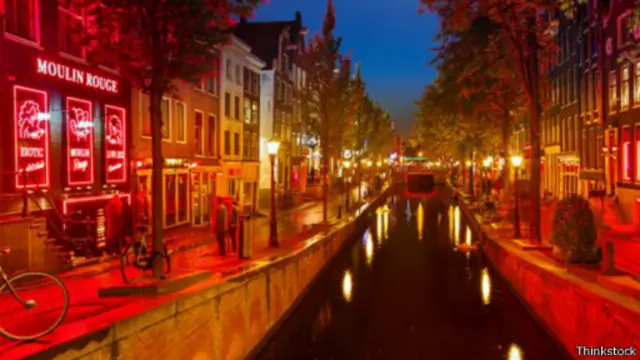 Phố đèn đỏ ở Amsterdam, Hà Lan Phố đèn đỏ ở Amsterdam, Hà Lan