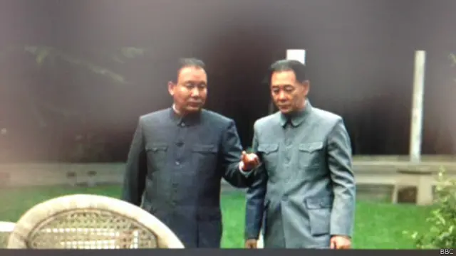 傅高义：怎样评价邓小平？ - BBC News 中文