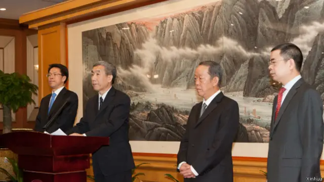 李飞在深圳与香港不同界别人士就政改问题座谈（21/08/2014）