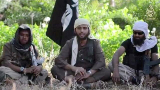 ثلاثة بريطانيين يعون لتجنيد مقاتلين للقتال مع الدولة الإسلامية